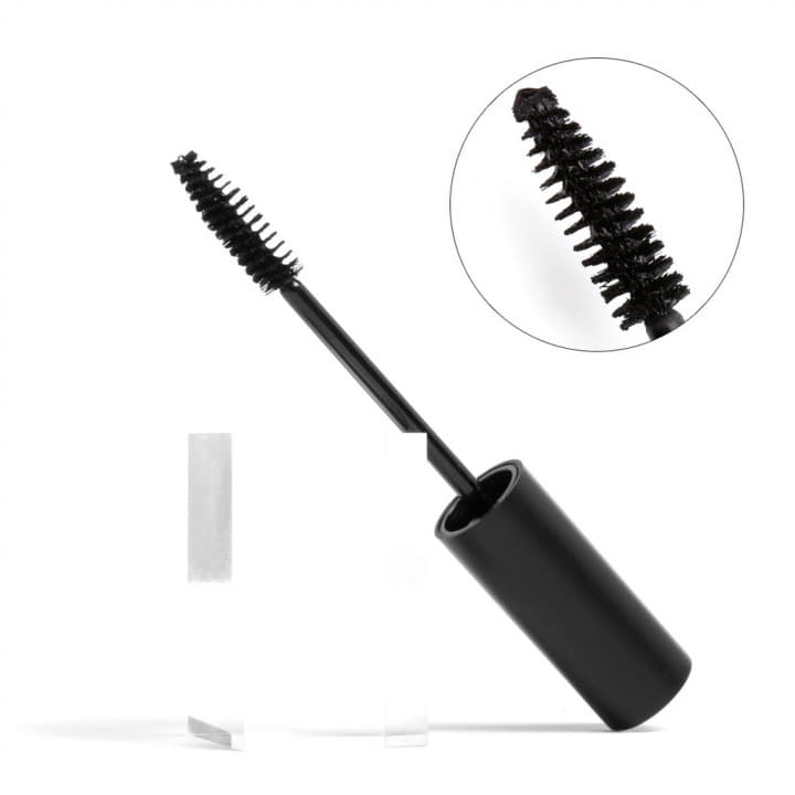 FA44 - Focallure Bomb Lashes Volumizing Mascara