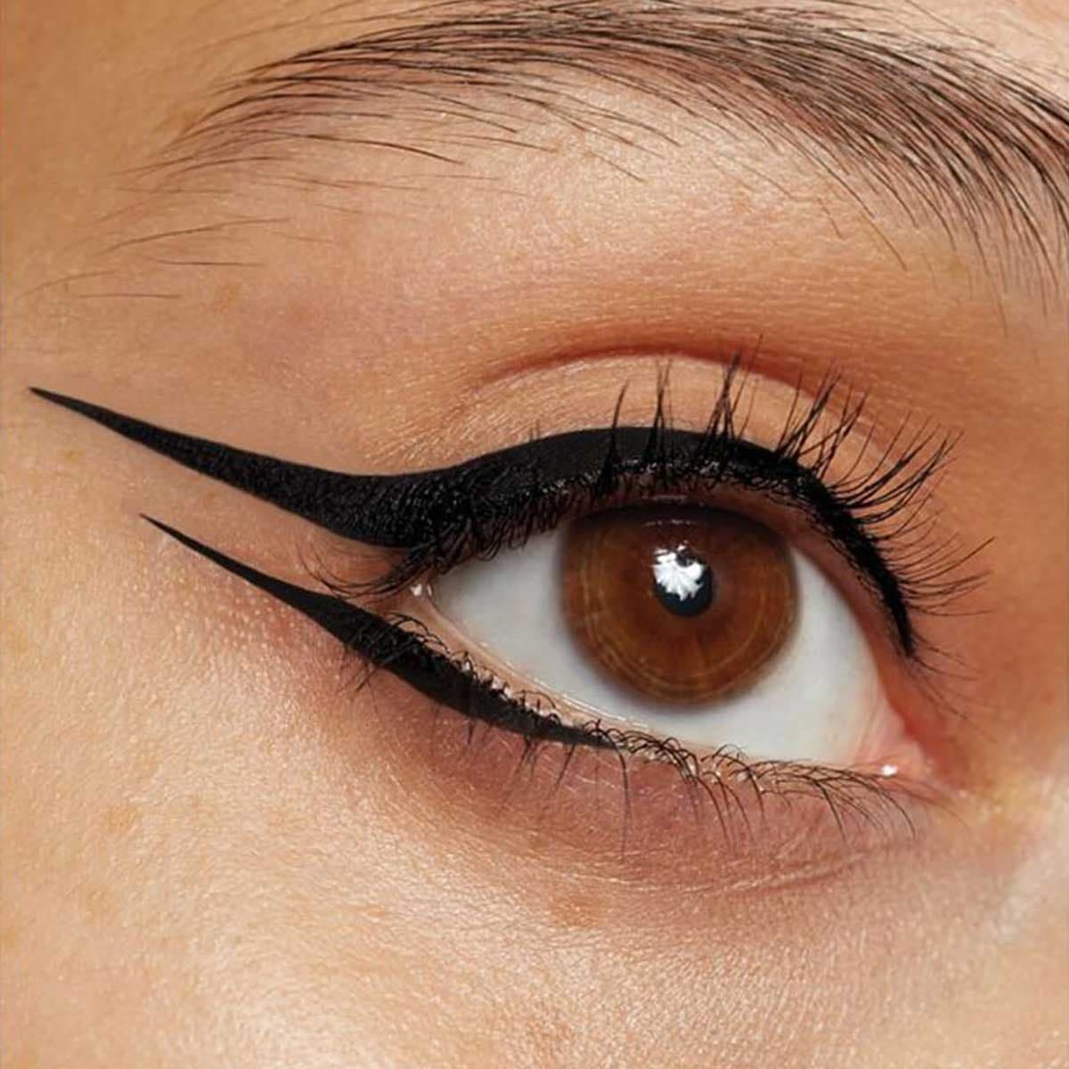 LA Girl FineLine Long Lasting Fine Tip Liquid Eyeliner GLE721A
