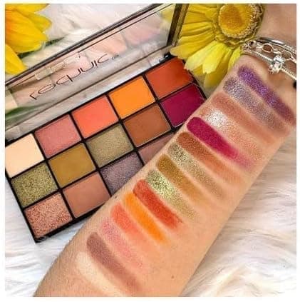 Technic Cinnamon Swirl Pressed Pigment Palette