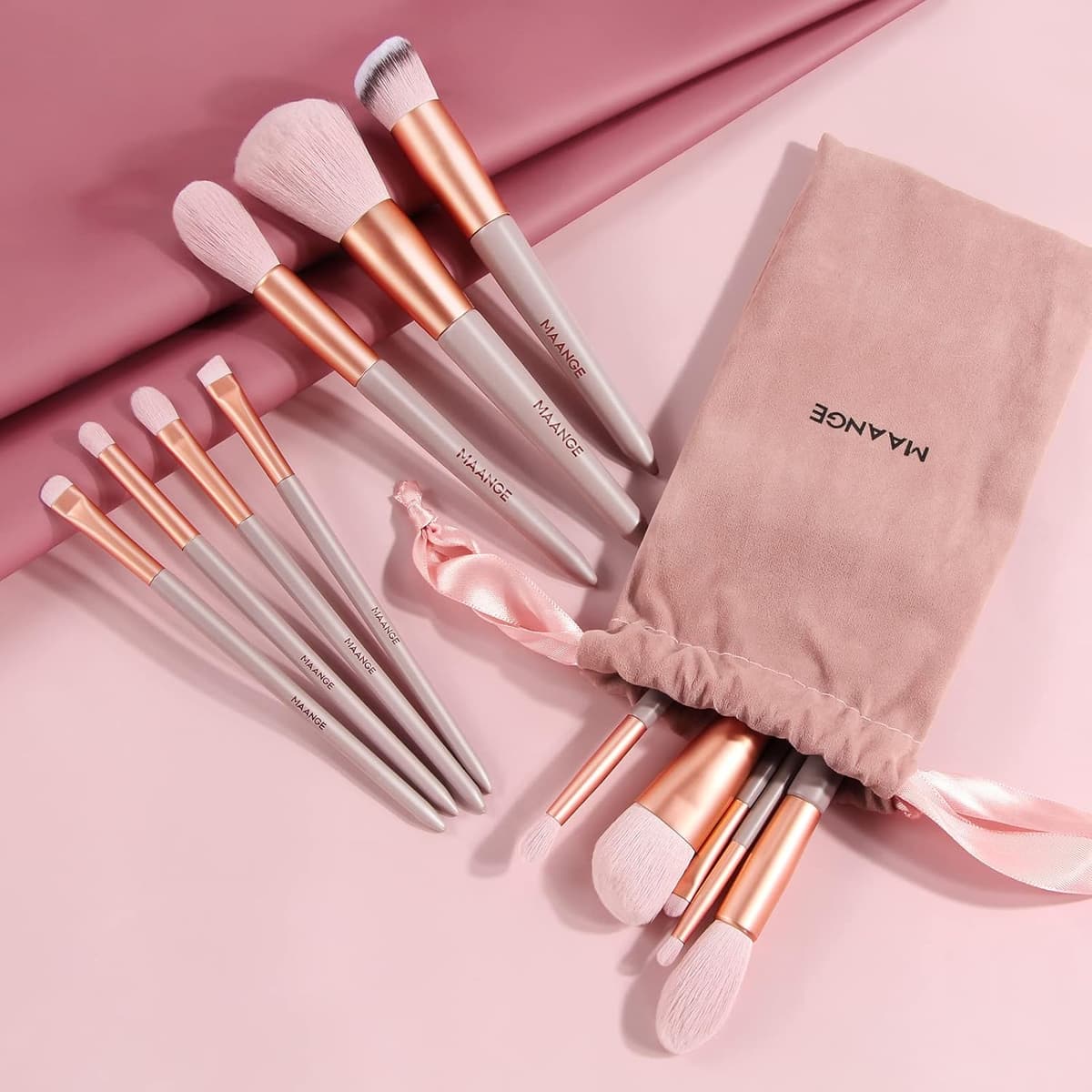 Maange 13 Pcs Premium Makeup Brush Set With Bag