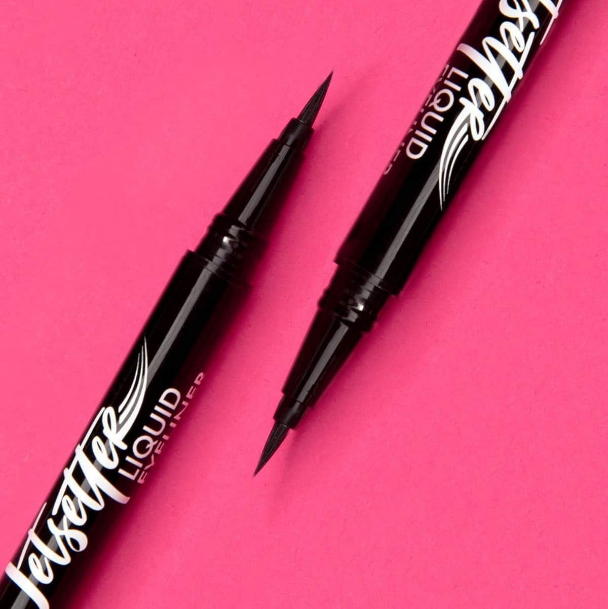 La Girl Jet Setter Liquid Liner