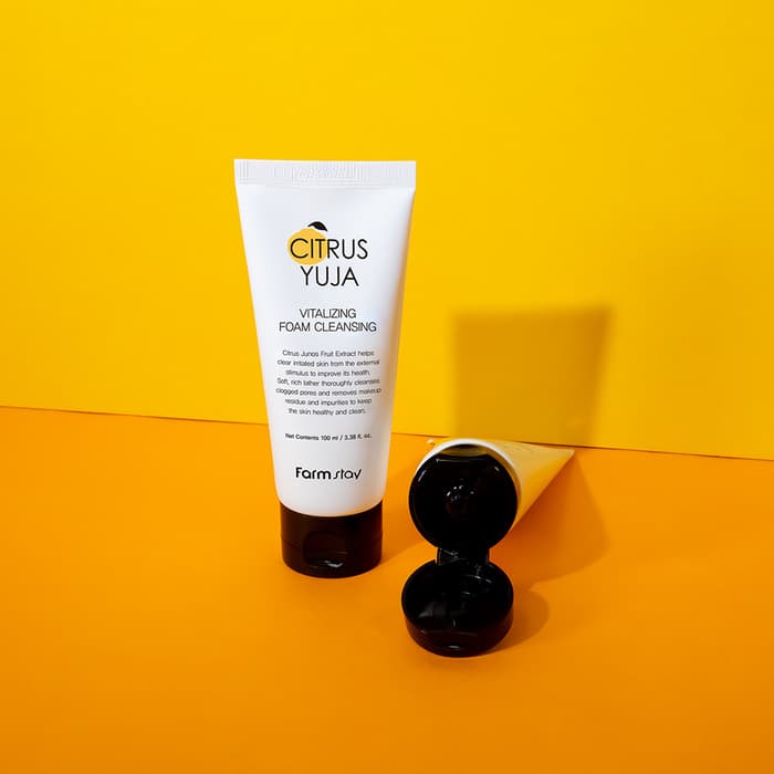 Farmstay Citrus Yuja Vitalizing Foam Cleansing